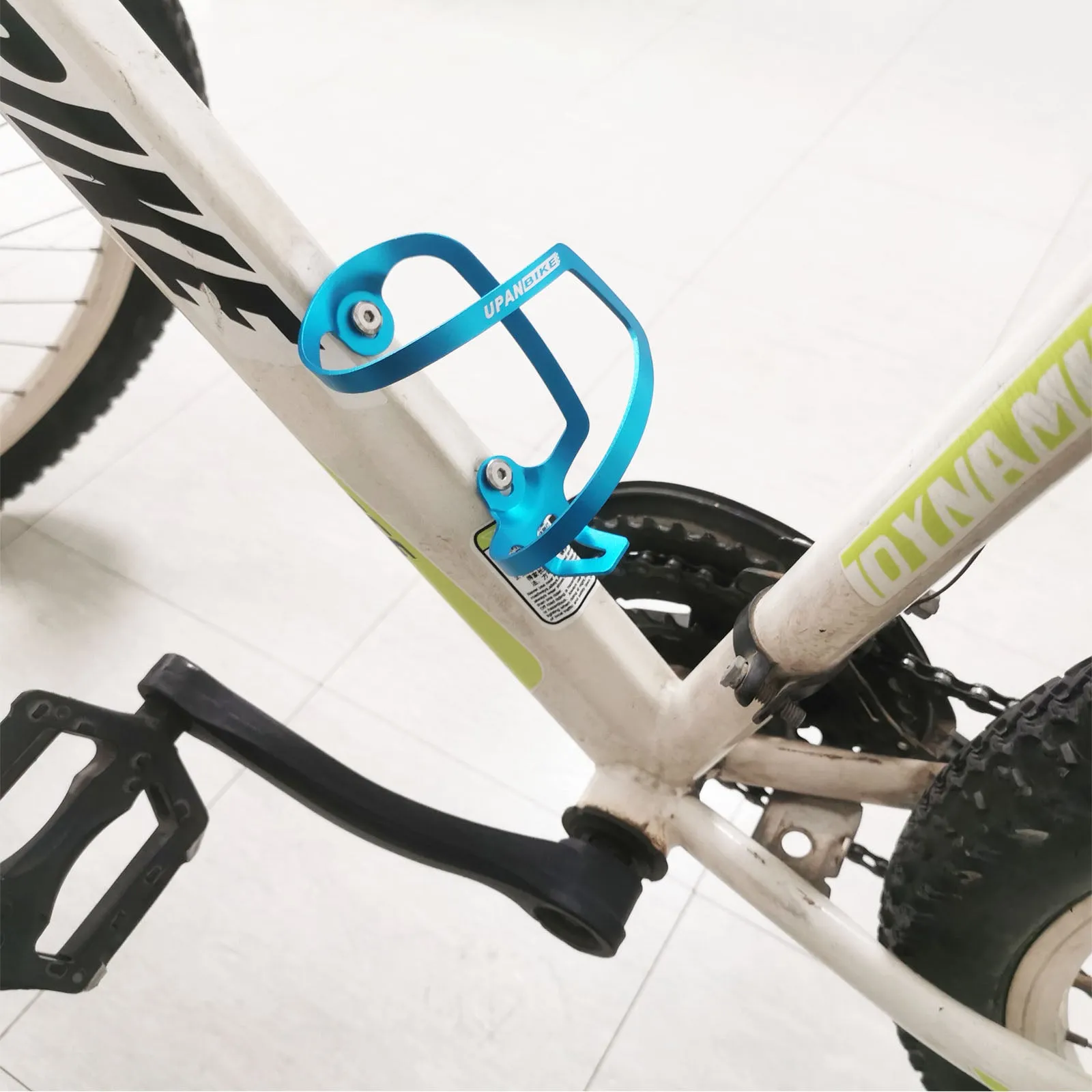 B410 Bottle Cage