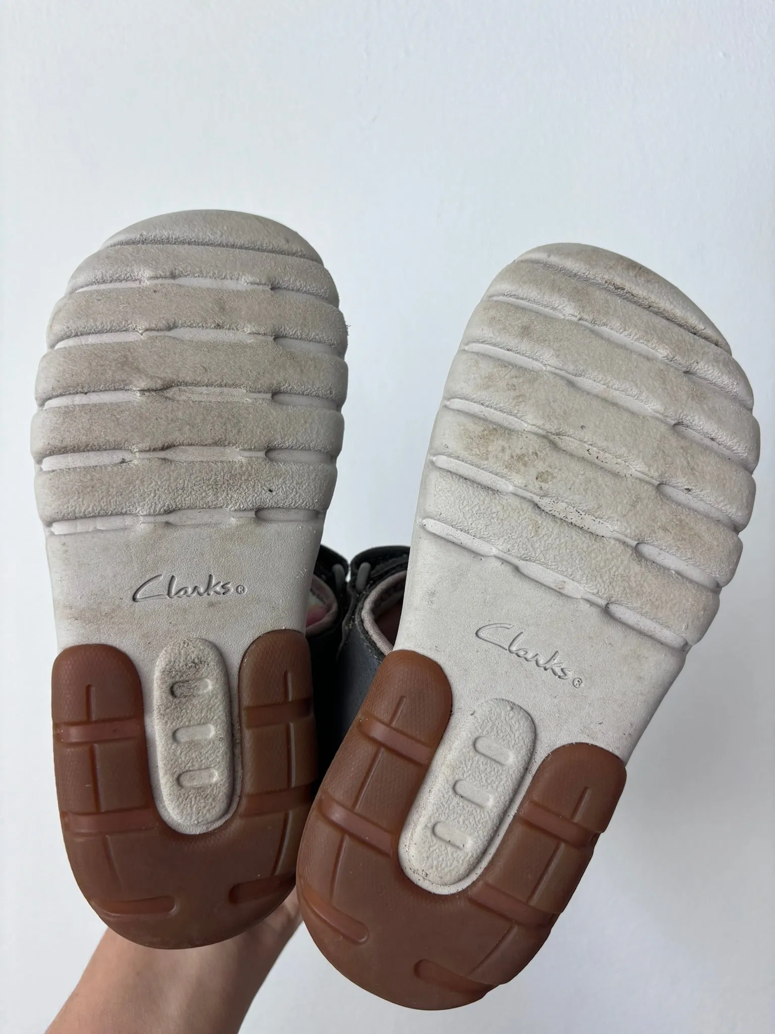 Clarks UK 12 G