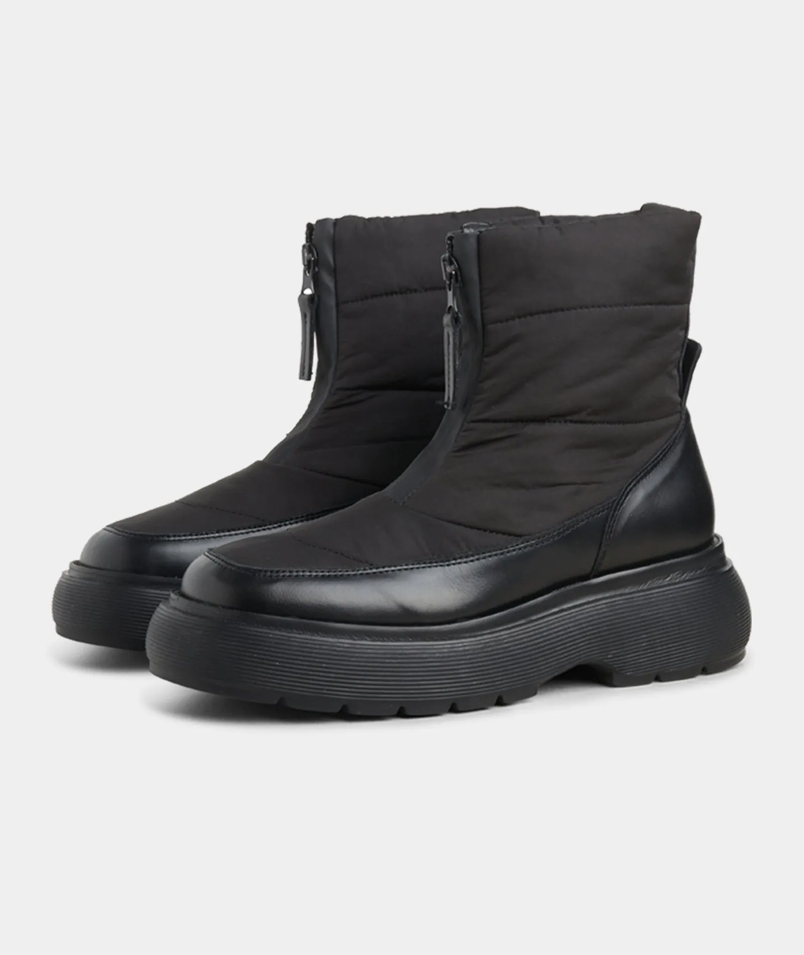 Cloud Snow Boot - Black Nylon