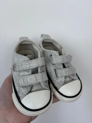 Converse UK 4