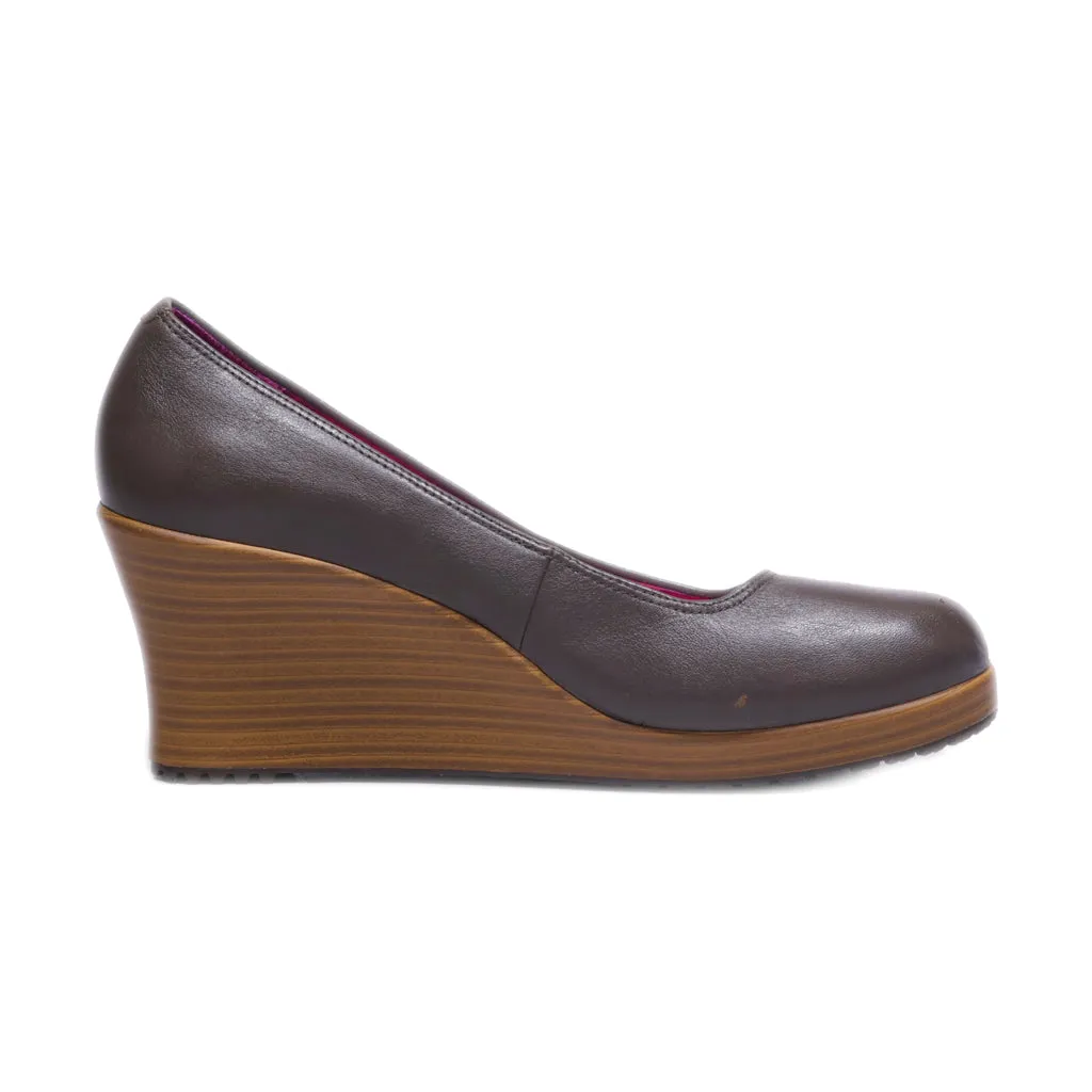 Crocs A-Leigh Closed Toe Wedge Shoes Leather Brown Colour For Women