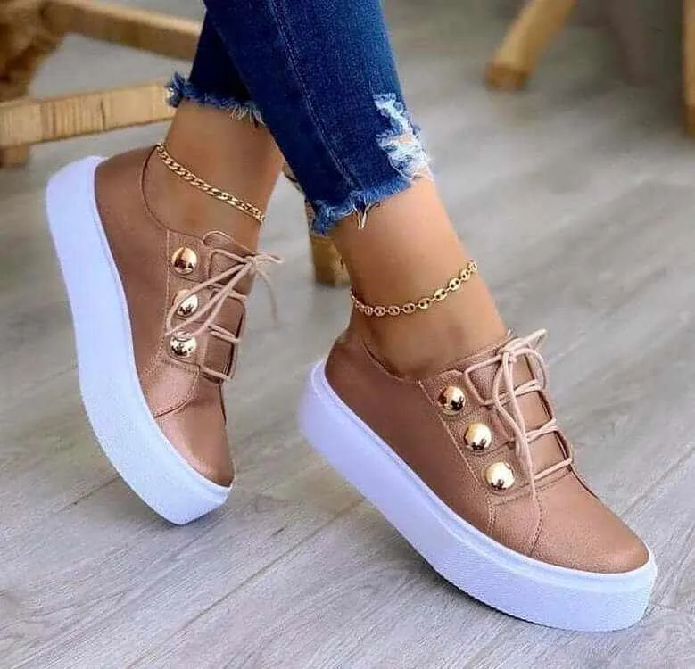 Glow Chic's Casual Lace-up Flat Sneakers