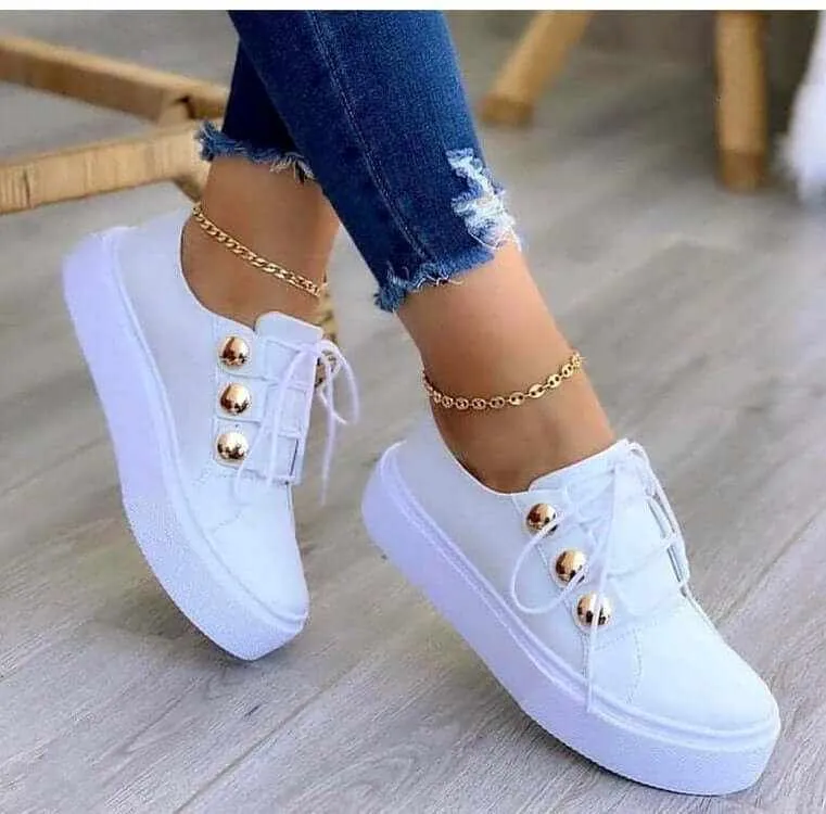 Glow Chic's Casual Lace-up Flat Sneakers