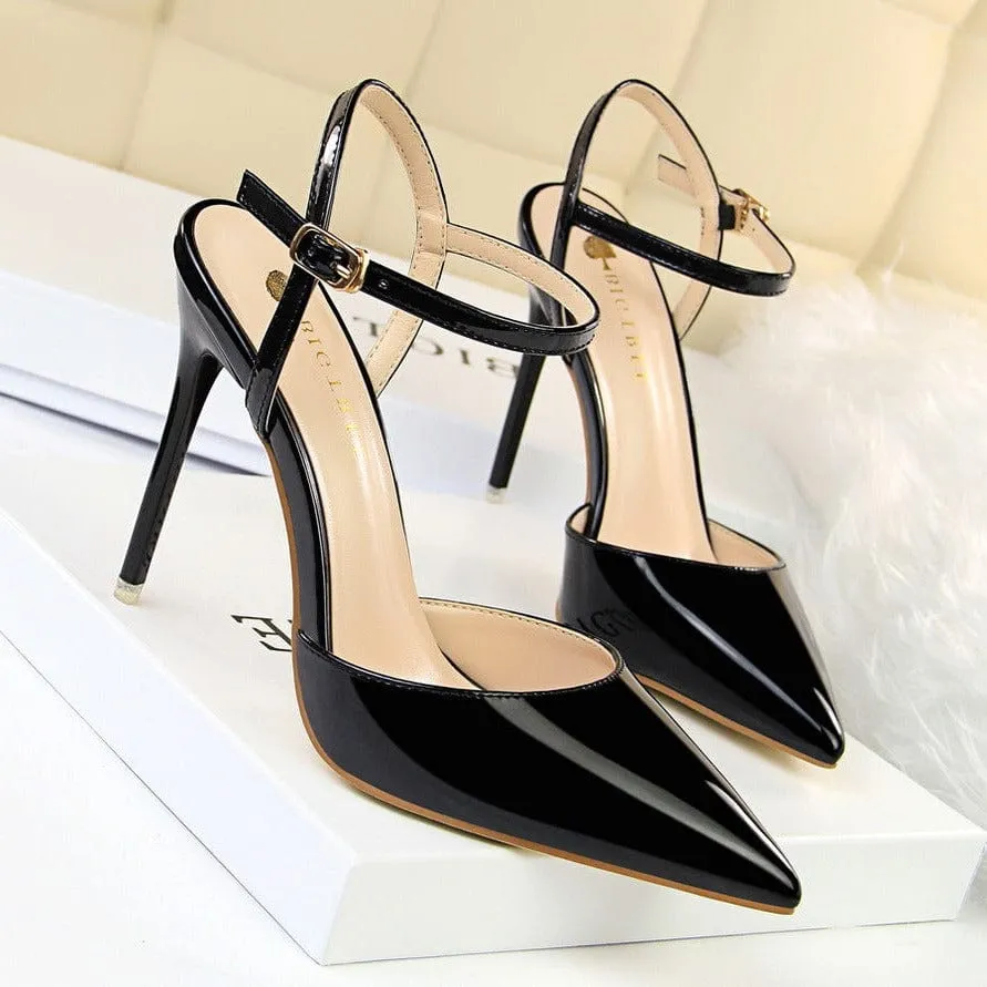 Point Toe Ultra High Pumps